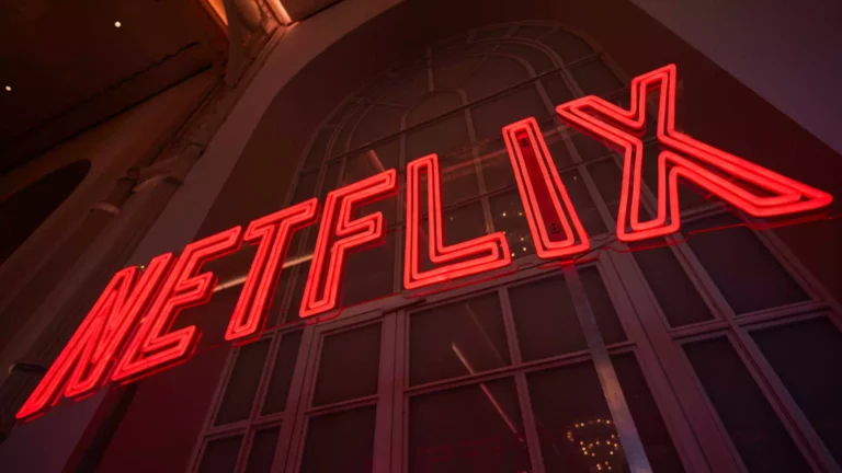 7 Powerful Insights on Why Netflix Soars Amid Market Turmoil