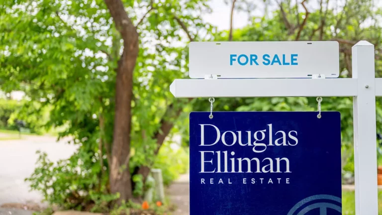 Interest Rate Rollercoaster: 11% Mortgage Demand Spike Amid Economic Turmoil