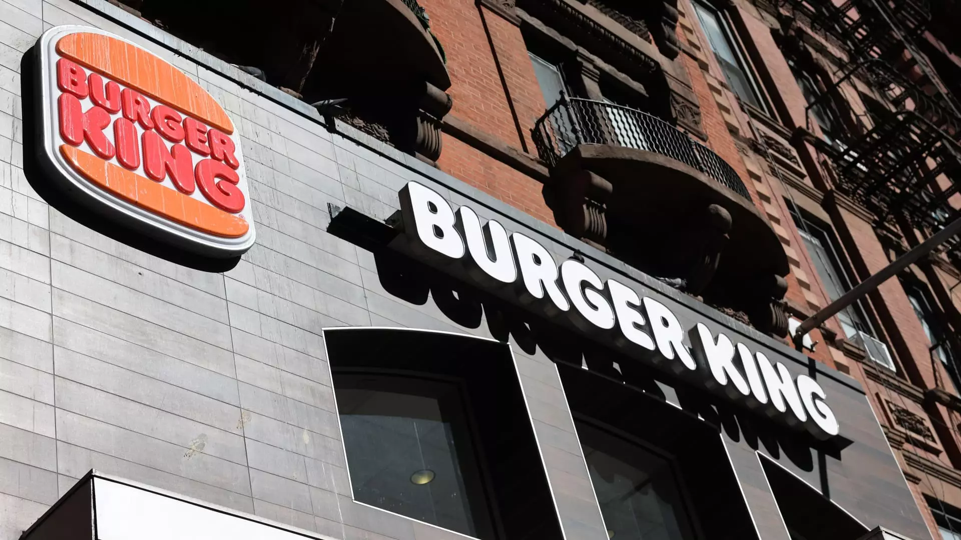Restaurant Brands International Faces Struggles: 3 Warning Signs for Investors