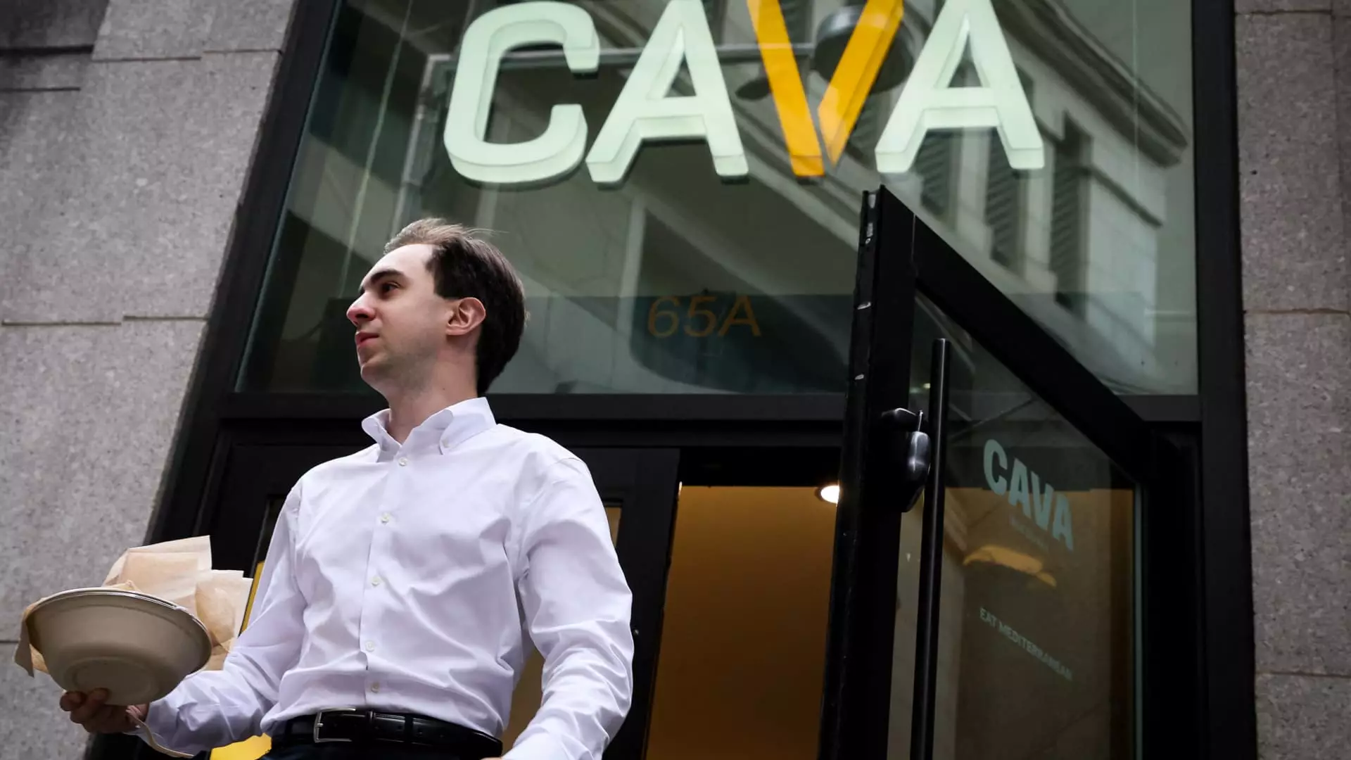Cava’s Astounding 10.8% Growth: A Beacon Amid Restaurant Industry Woes