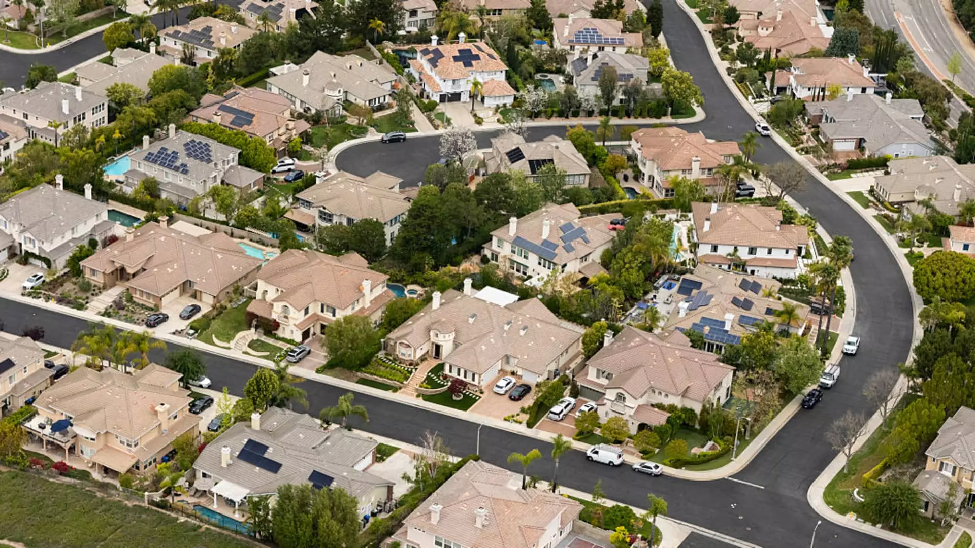 7 Alarming Truths About the Housing Market Crisis of 2024