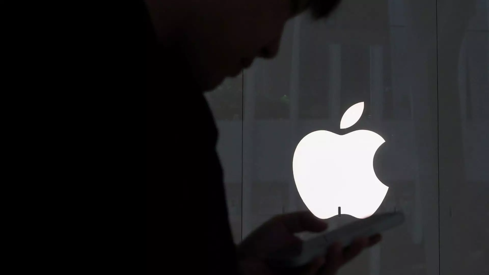 5 Contradictions Driving Apple’s $203 Valuation Downturn