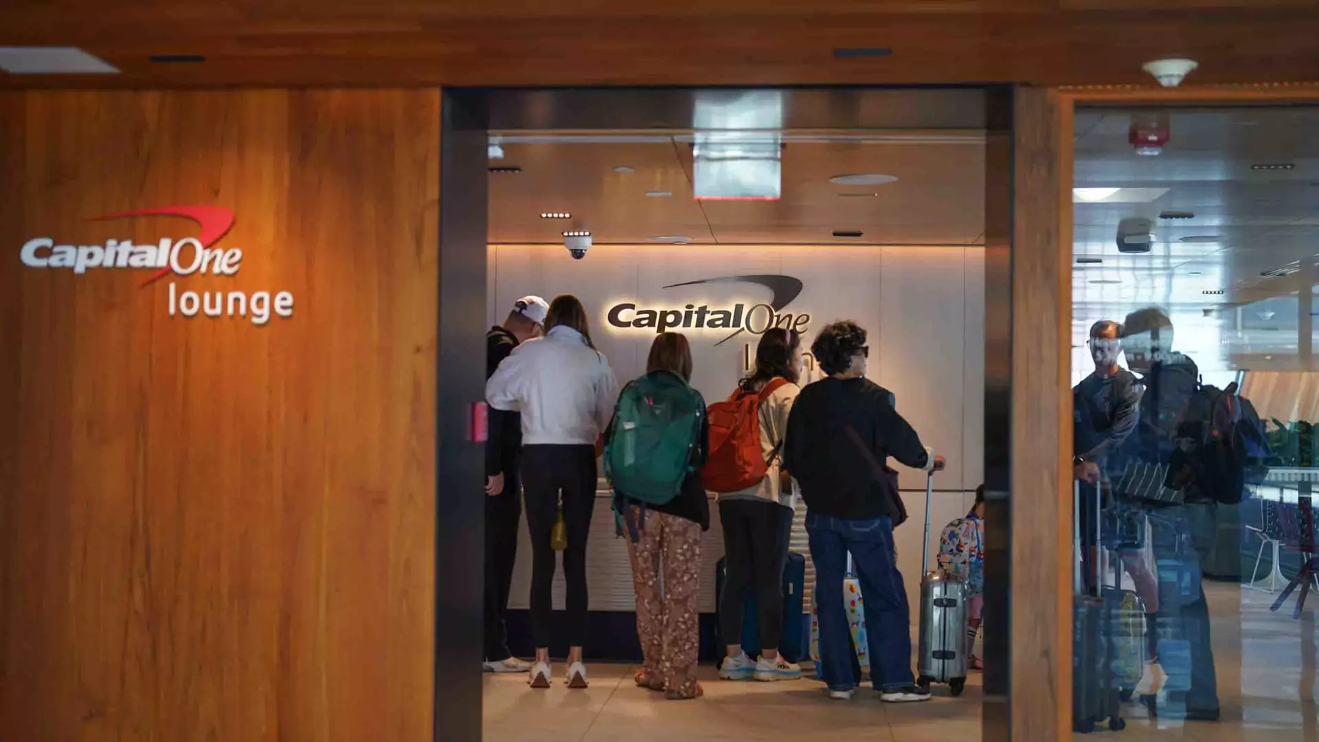 5 Shocking Truths About Airport Lounge Access and Your Wallet