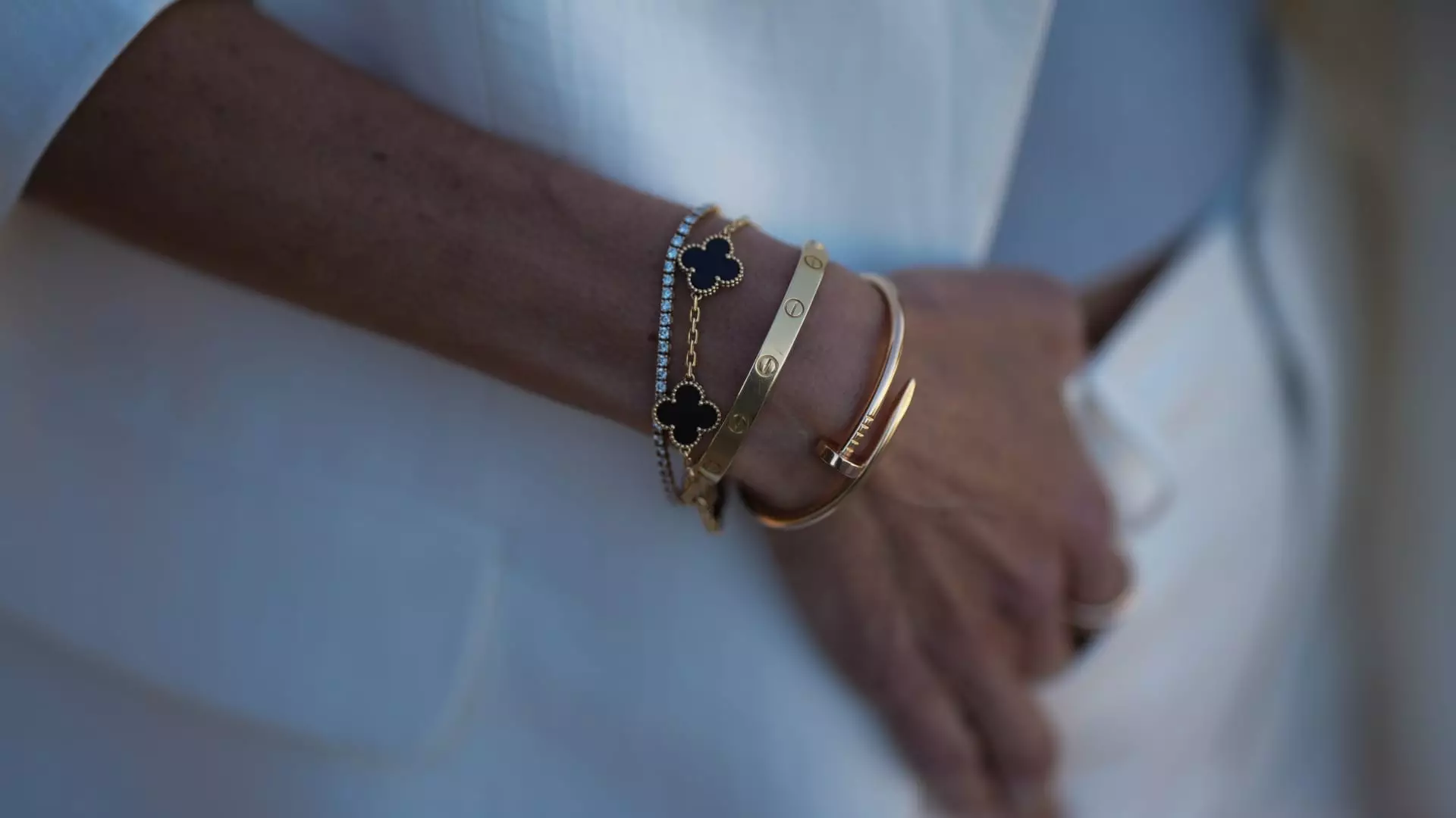 The Illusion of Luxury Resilience: A Stark Reality Check for 2025